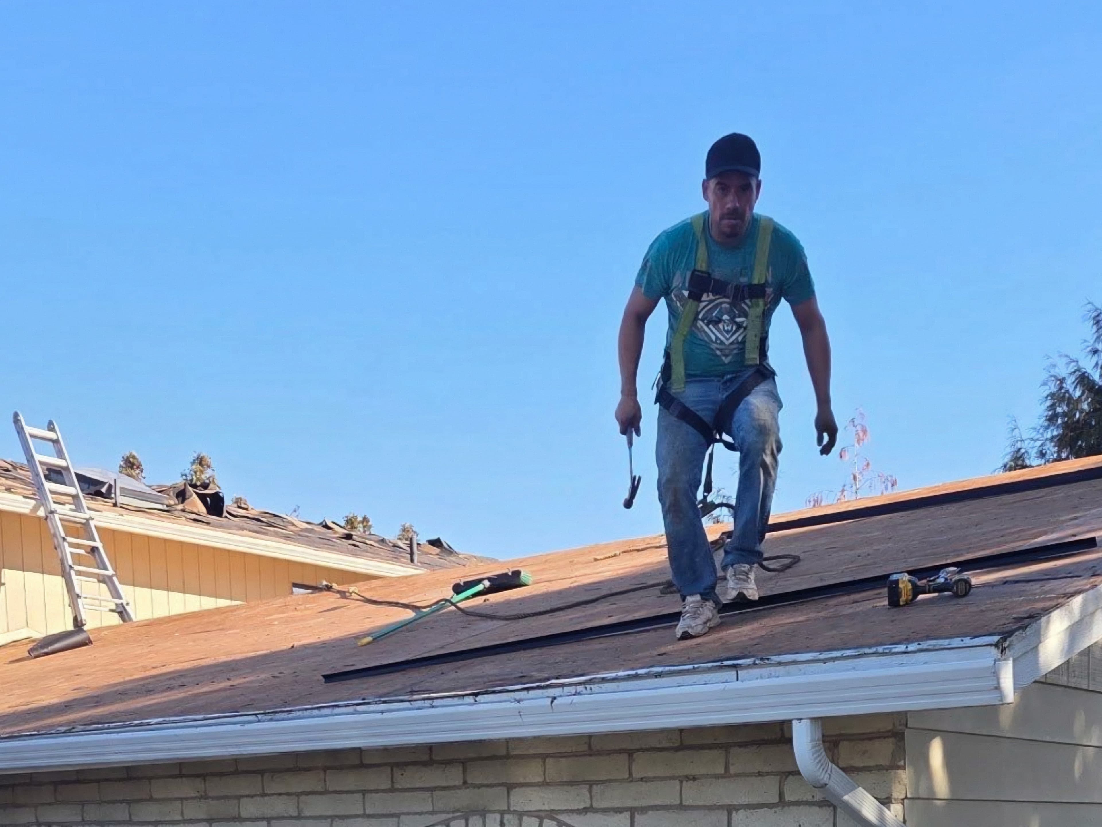 Roofing services in Connell